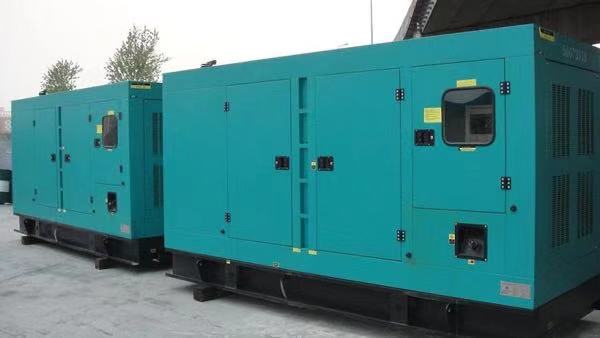 南陵康明斯400kw大型柴油二手发电机组